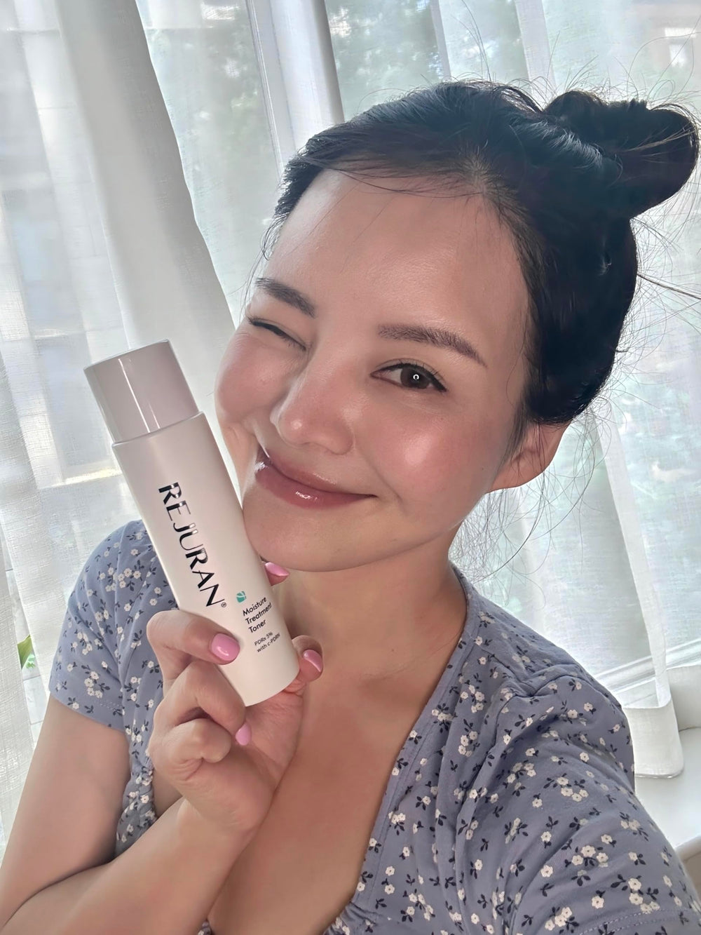 REJURAN cruelty-free label emphasizes ethical skincare values and product safety.