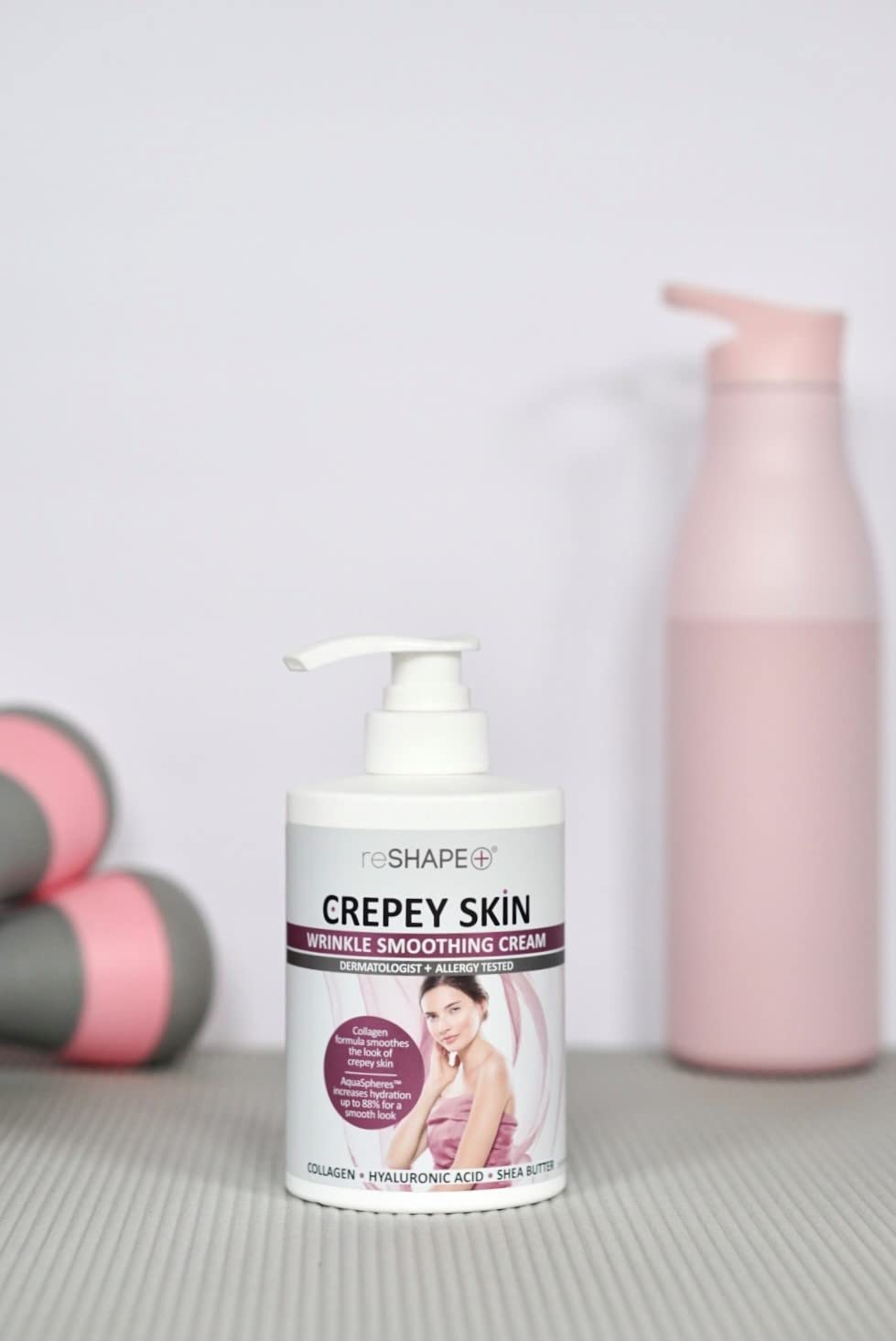 Reshape+ finished skin looks smooth with a natural glow.