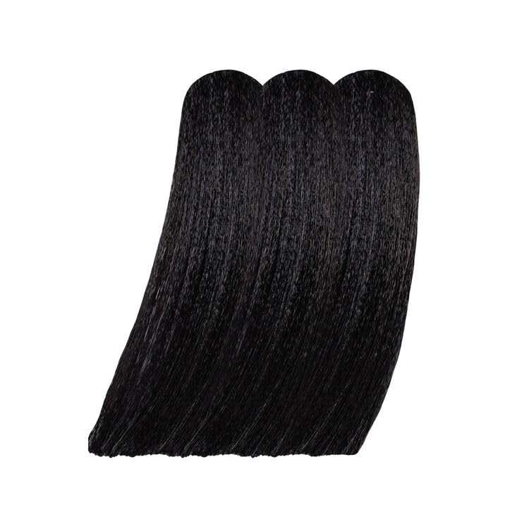REWIND IT 10 Jet Black cream texture highlights smooth, easy application and even coverage.