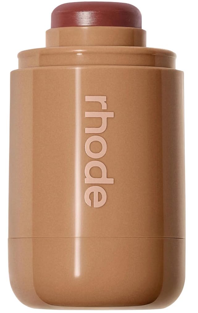 Rhode Pocket Blush Toasté Teddy, emplacement poche, couleur naturelle prête à retoucher en déplacement.