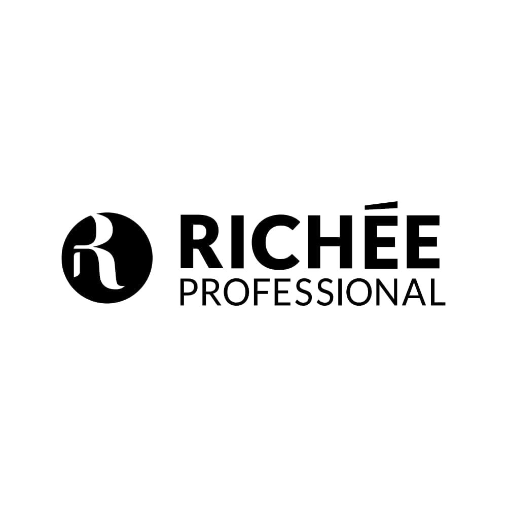 Shiny, soft hair after using Richée Argan Ojon finishing oil.
