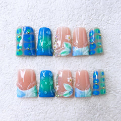 RIICFDD nails show a droplet pattern and glossy gradient finish