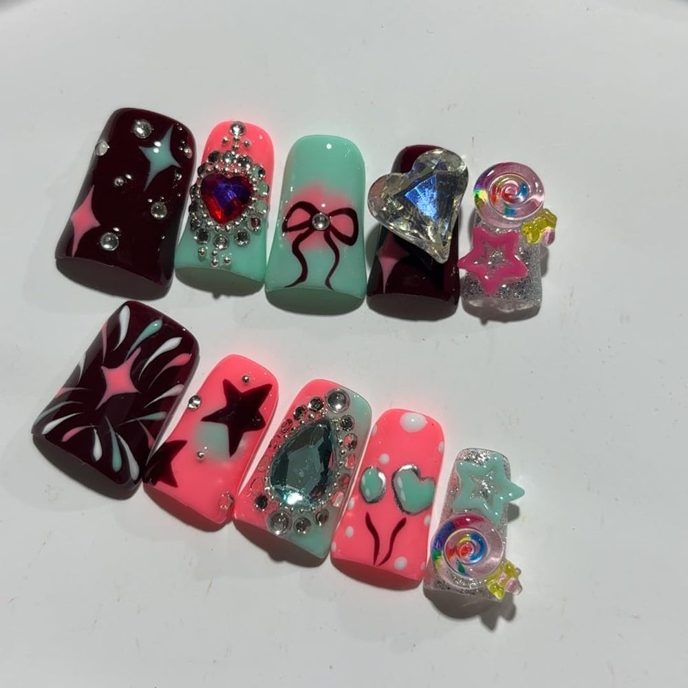 RIICFDD duck nails 3D rhinestones — sparkling detail for special occasions.
