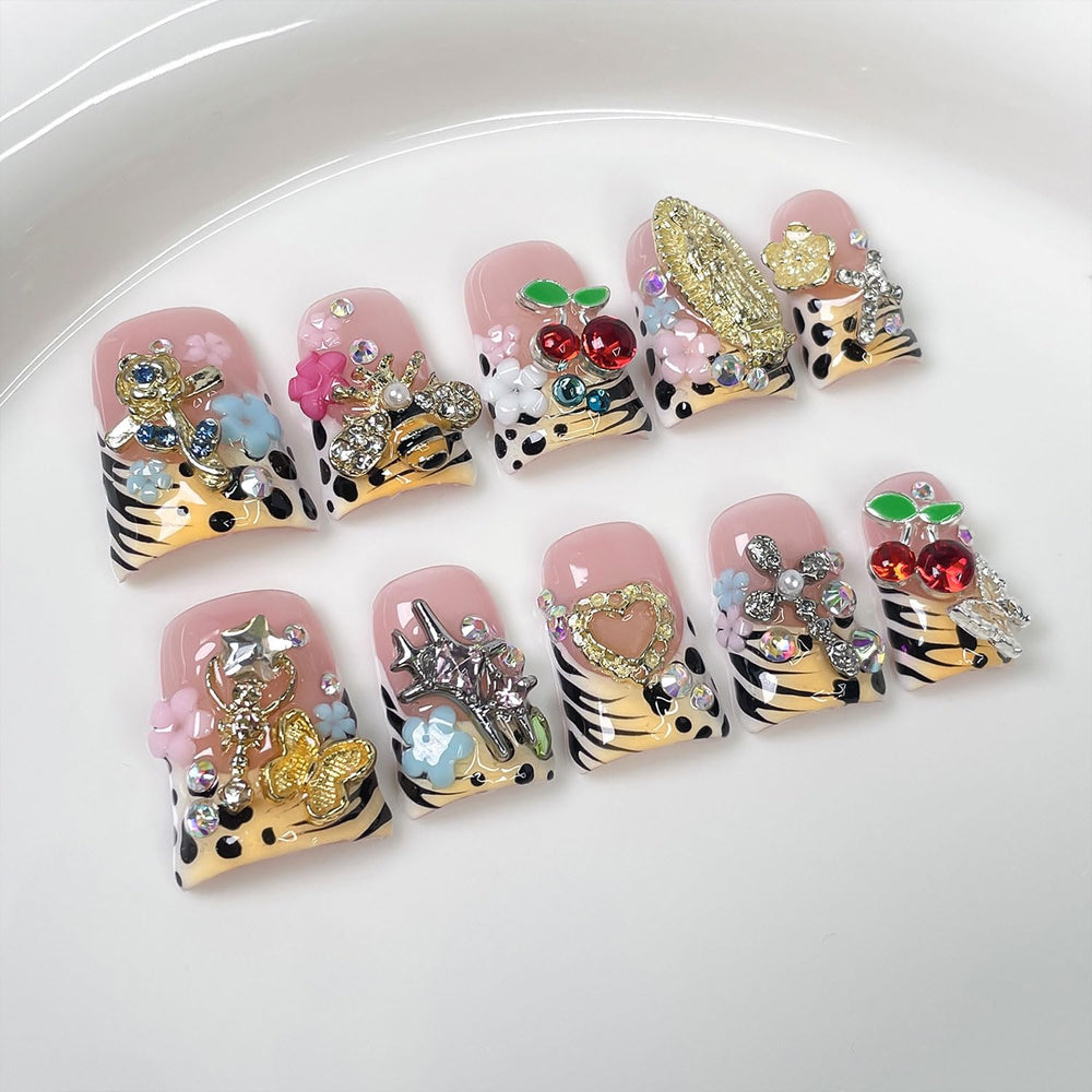 RIICFDD duck press-on nails with French tip and 3D flower for long-lasting manicure.