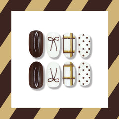 RIICFDD glossy acrylic nails close-up showing durable, salon-like finish.