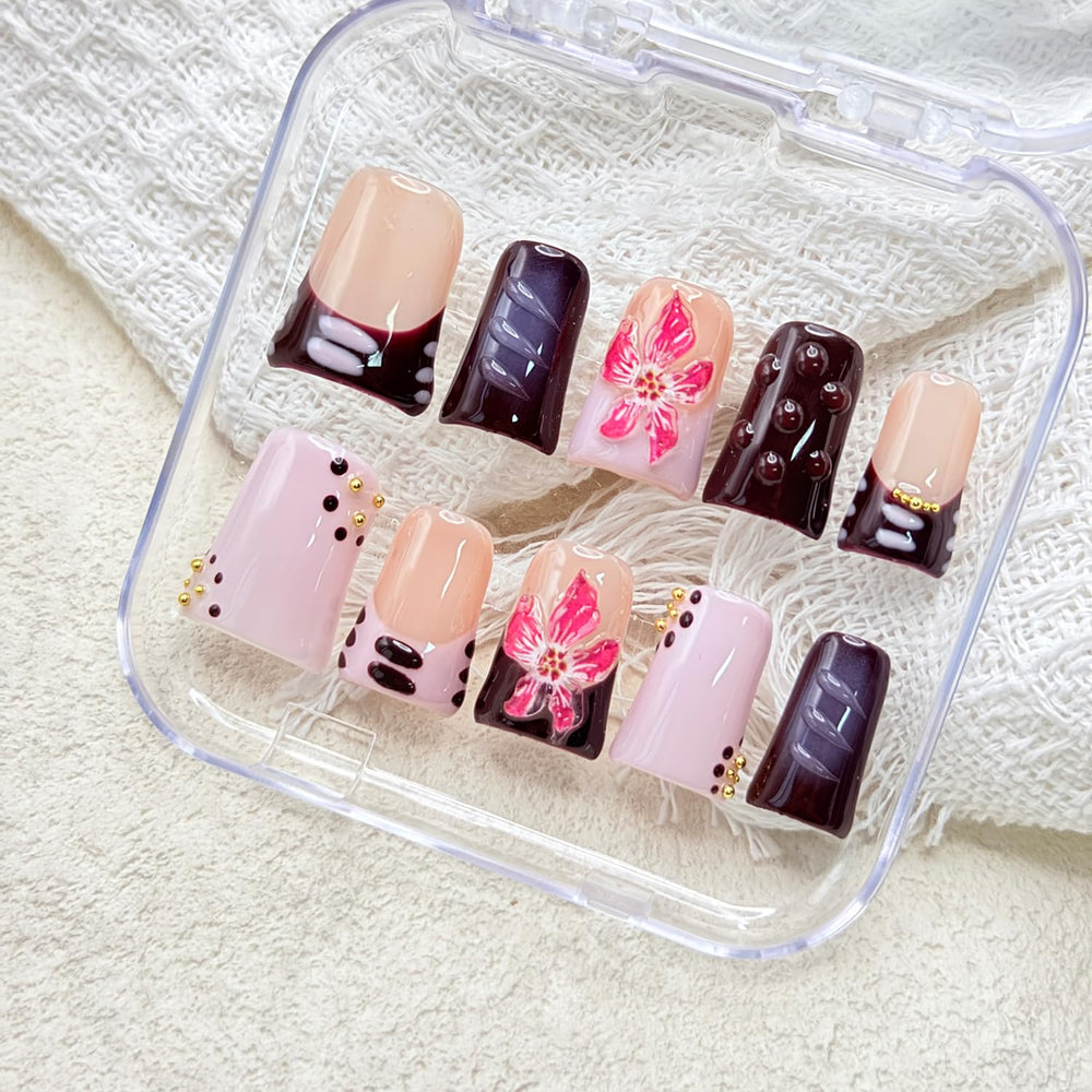 RIICFDD handmade nails close-up highlights craftsmanship and premium finish