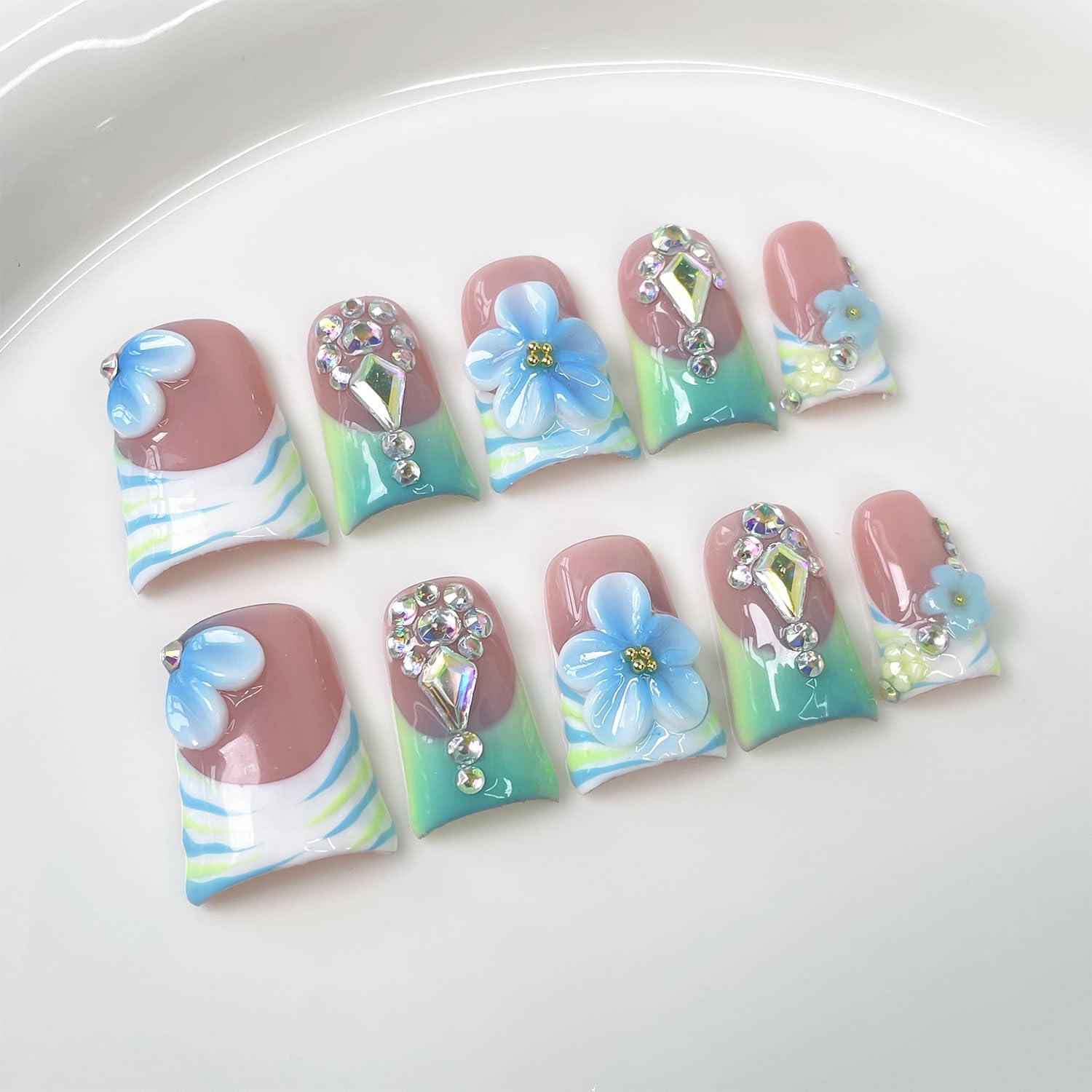 RIICFDD luxury duck-nails design for durable, salon-style wear at home.