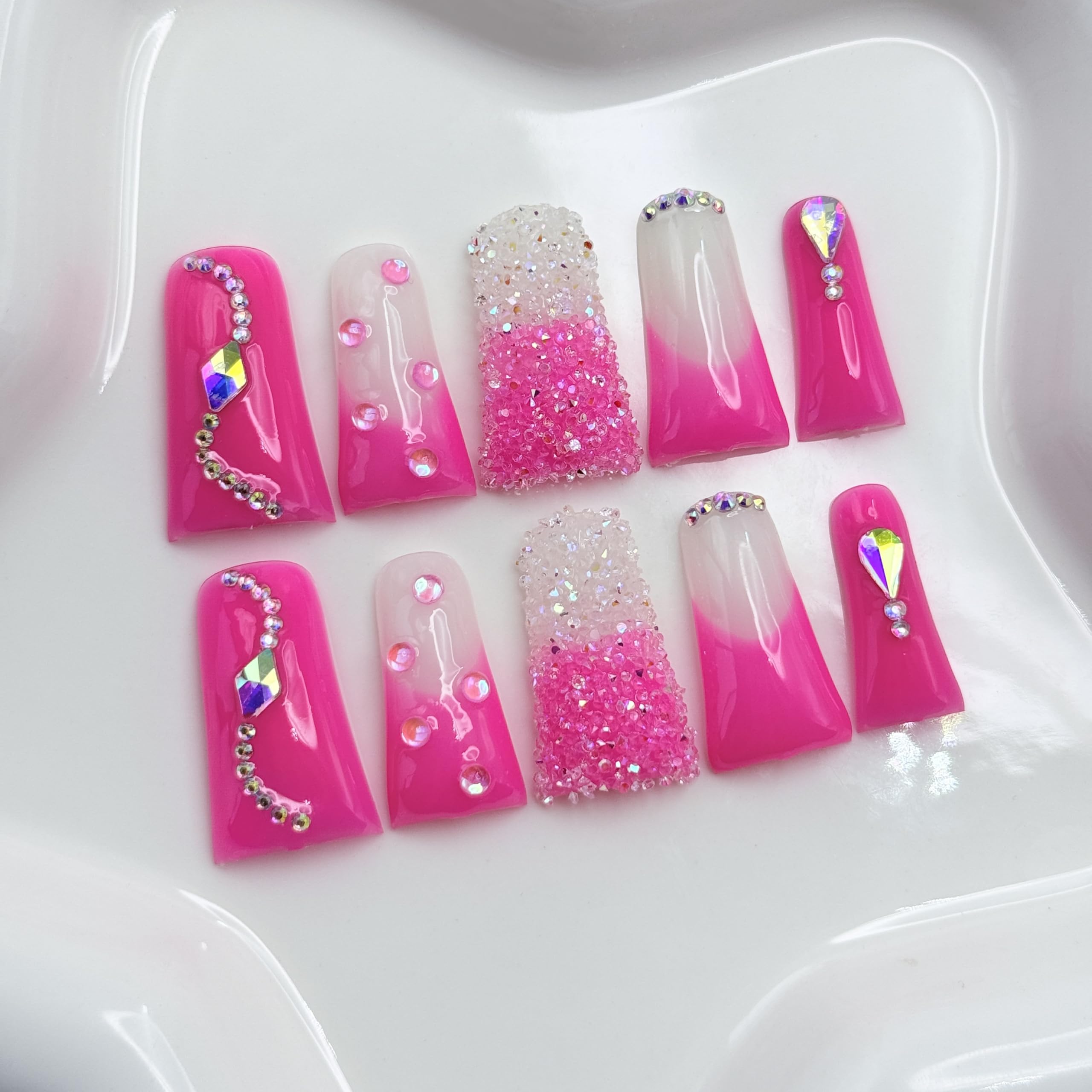 RIICFDD nails in a compact packaging box for storage or gifting