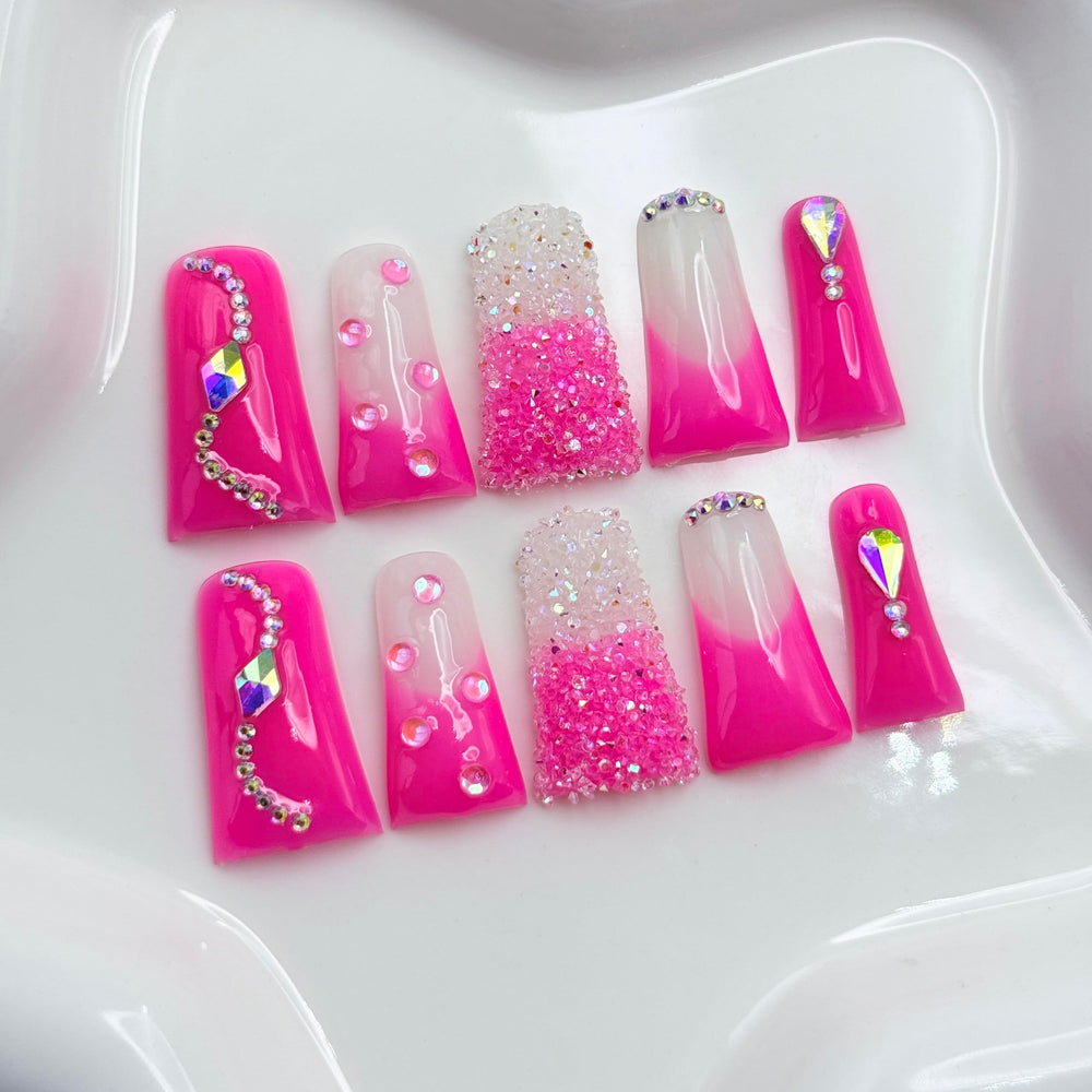 RIICFDD nails in a compact packaging box for storage or gifting
