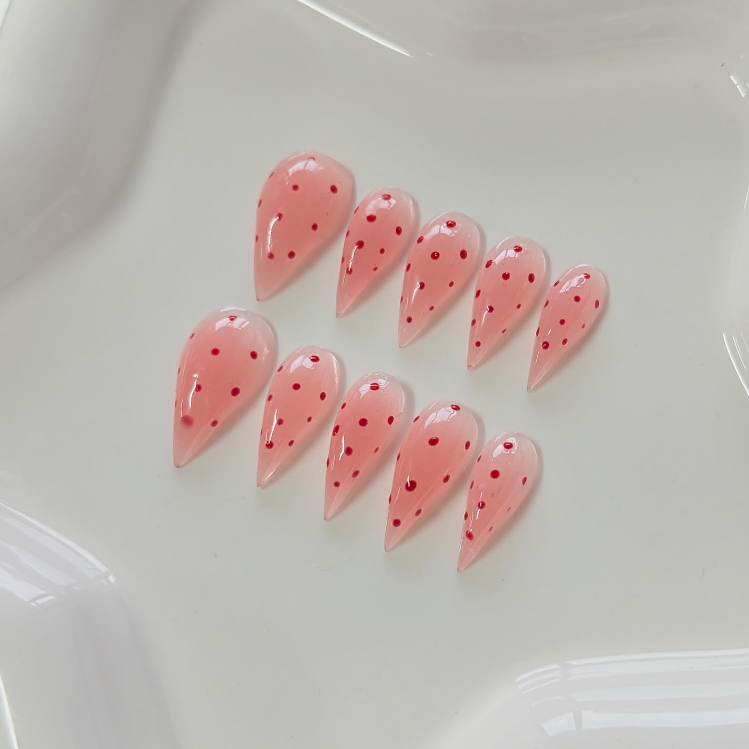 RIICFDD thick acrylic nails provide durable, chip-resistant wear