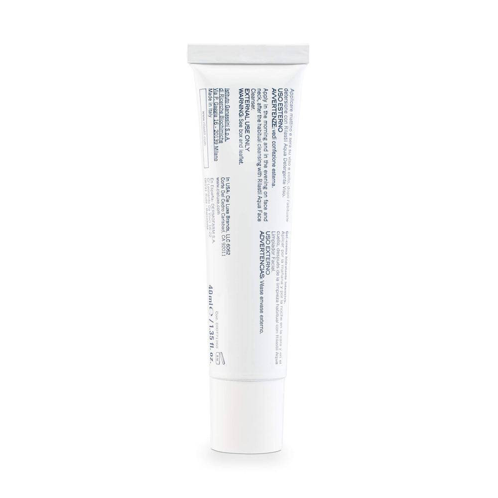 Rilastil Aqua Intense 72H gel-cream texture close-up shows lightweight, velvety hydration.