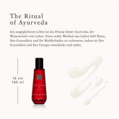 Hair ends treated with RITUALS Ayurvedic Dry Oil VATA for subtle shine