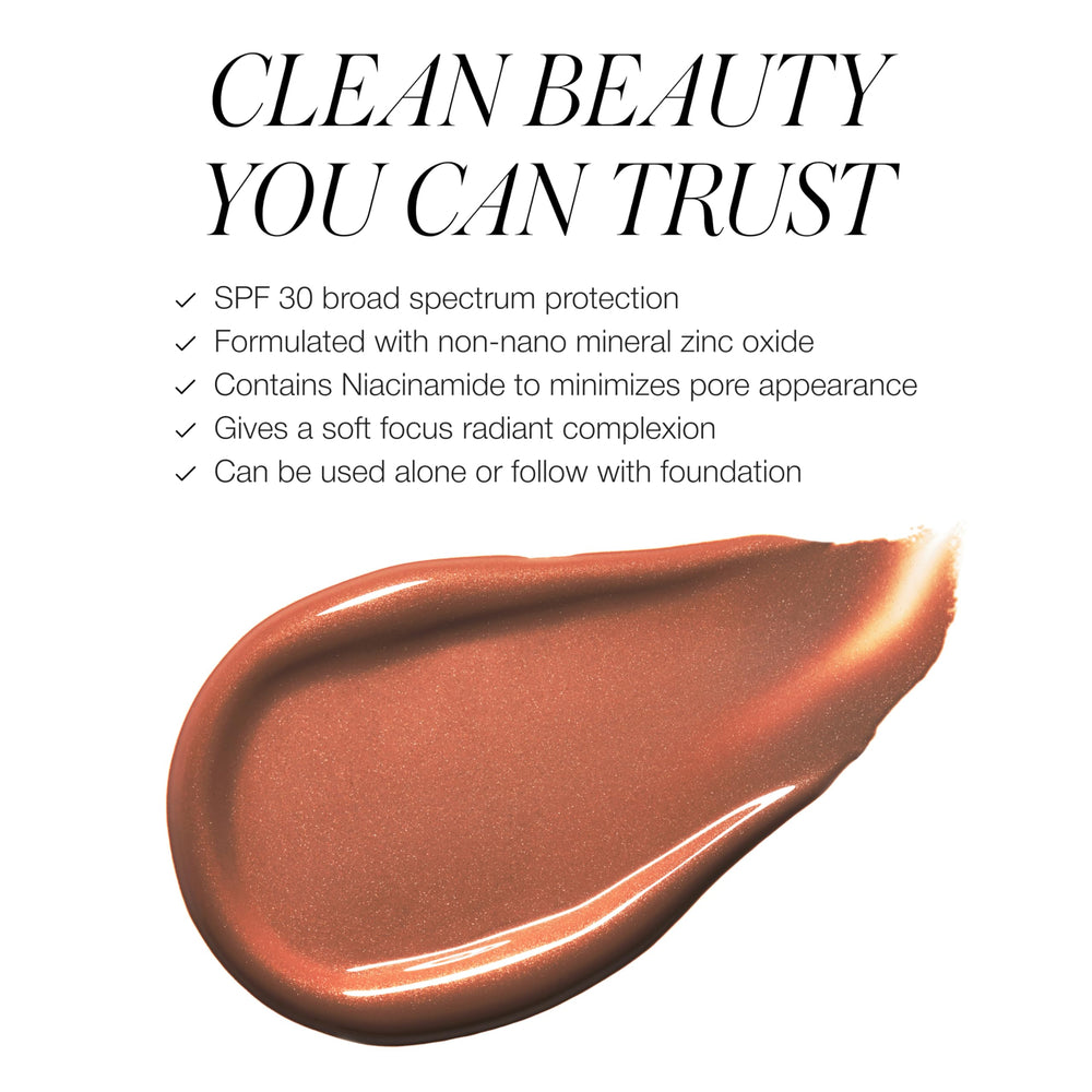Daily use on clean skin supports hydrating, luminous skincare routines.
