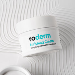 Ingredients close-up featuring ceramide NP and shea butter for nourishment.