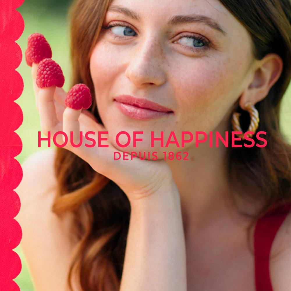 ROGER & GALLET Redgin portable fragrance lets you refresh anytime on the go.