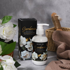 ROMIIE ZOI lotion being applied to hands for quick moisturization.