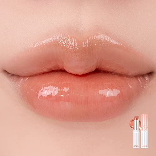 rom&nd Glasting Melting Lip Balm 02 Dewy glossy lip captures hydrated, non-sticky shine.