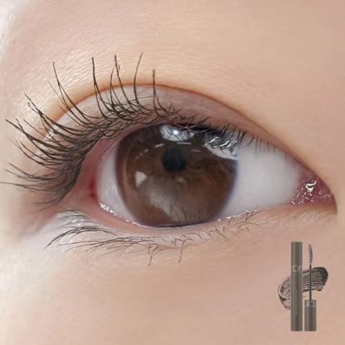 Rom&nd Han All Fix Mascara wand closeup shows a precise brush for curl.