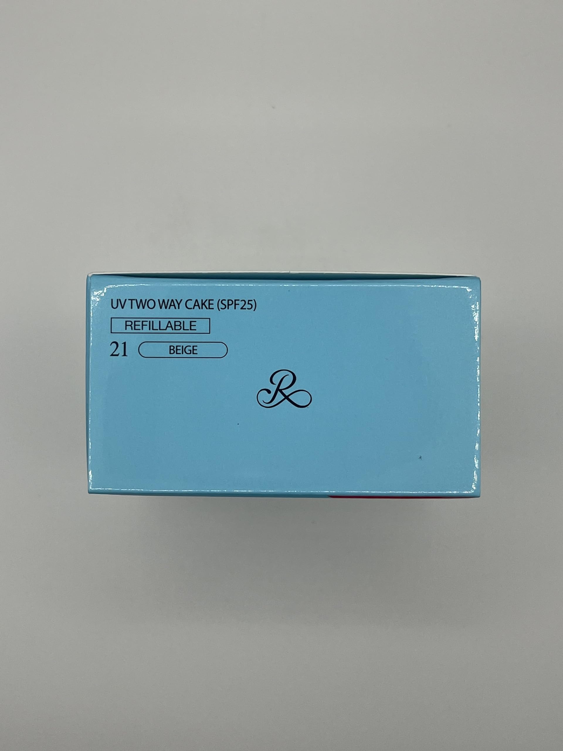 Rosee two-way cake packaging by Somang, made in Korea.