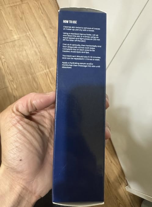 RoselynBoutique Derma Roller packaging shows compact kit for travel.
