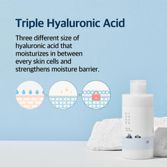 ROUND LAB 1025 Dokdo Lotion texture closeup reveals a lightweight, moisturizing feel.
