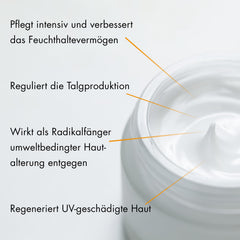 RUGARD Vitamin Cream texture close-up, highlighting nourishing hydration.