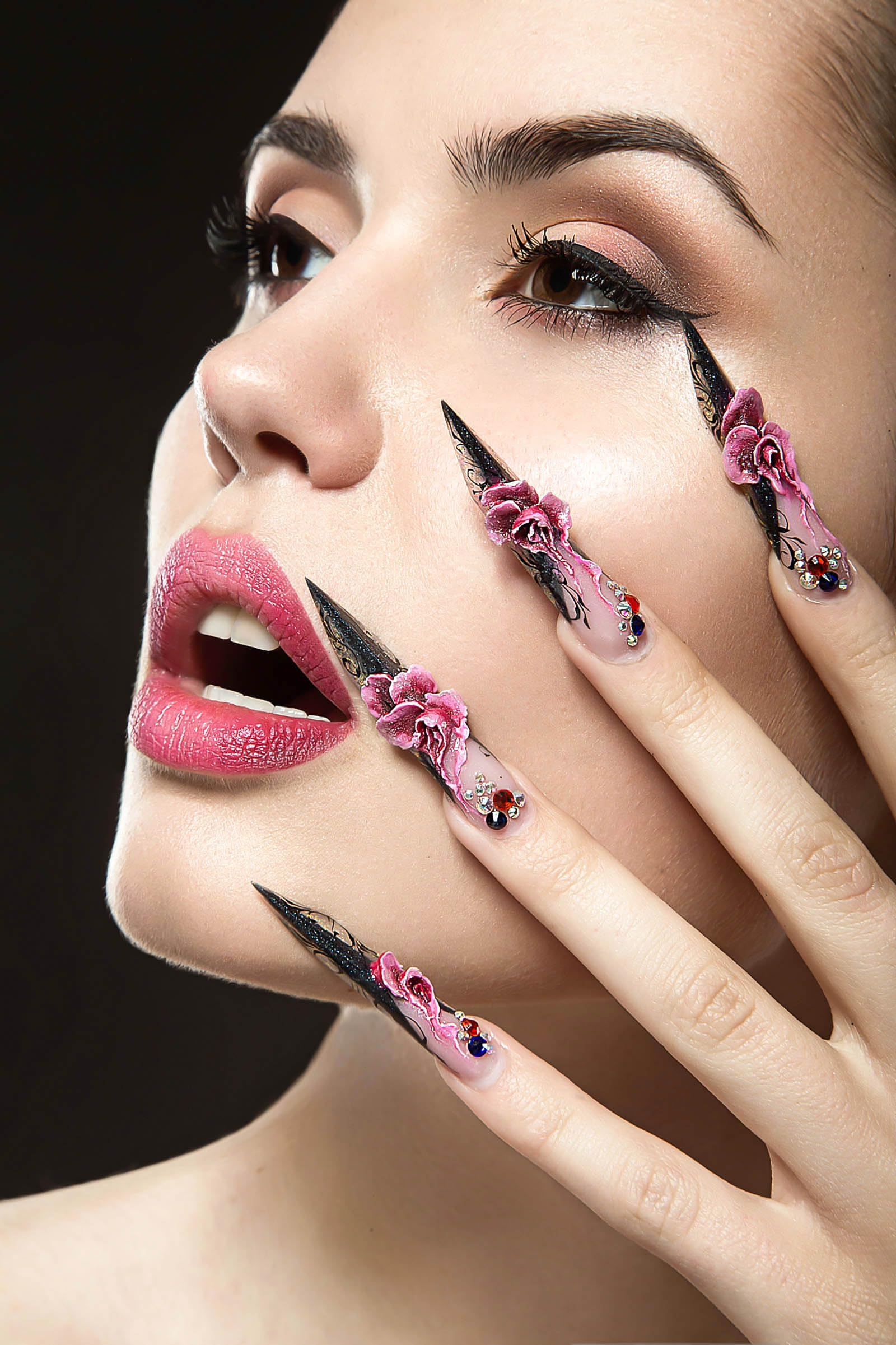 RUOKEXIN ABS material nails ensure safety and a glossy finish.