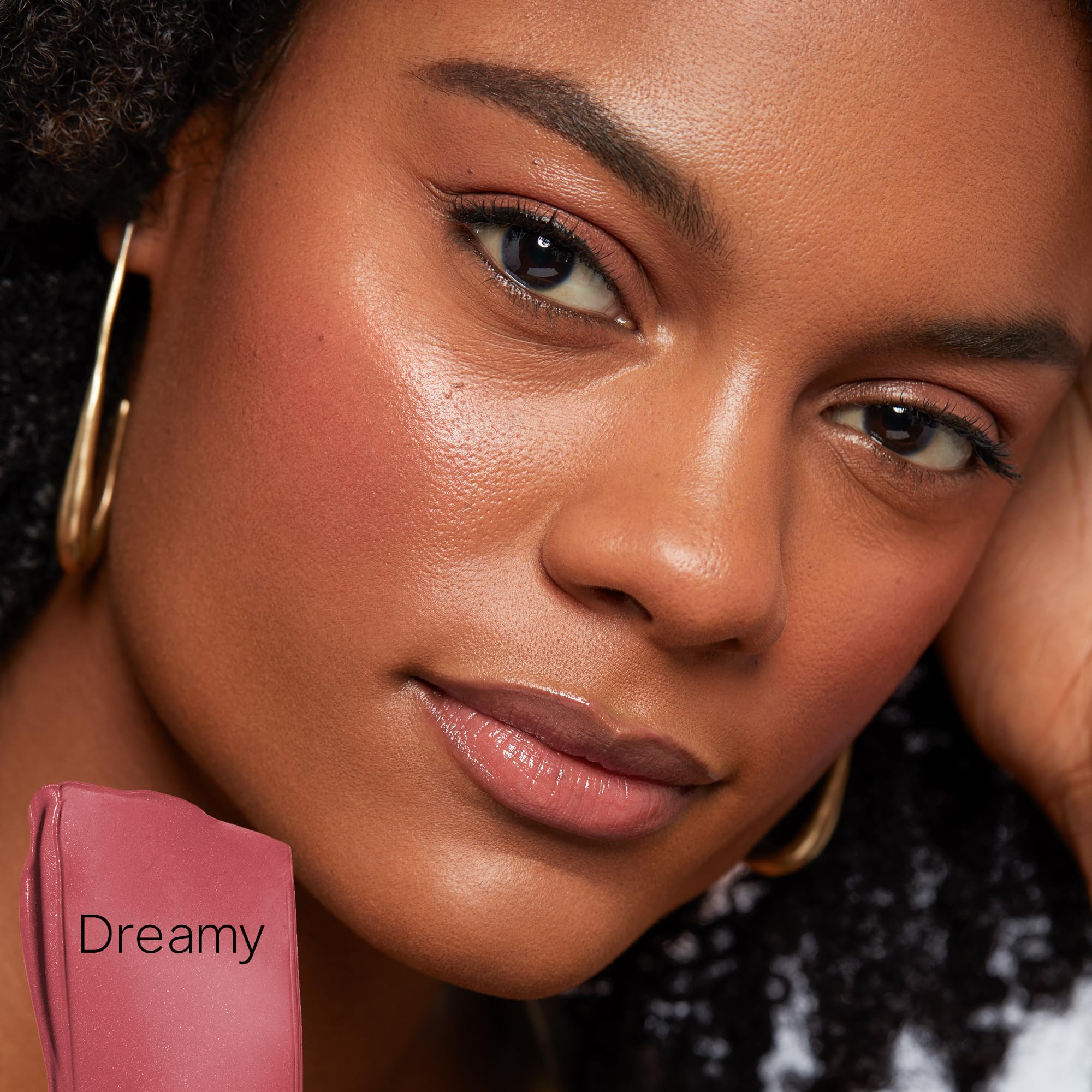 Color variety of Saie Dew Liquid Blush offers quick, fresh looks