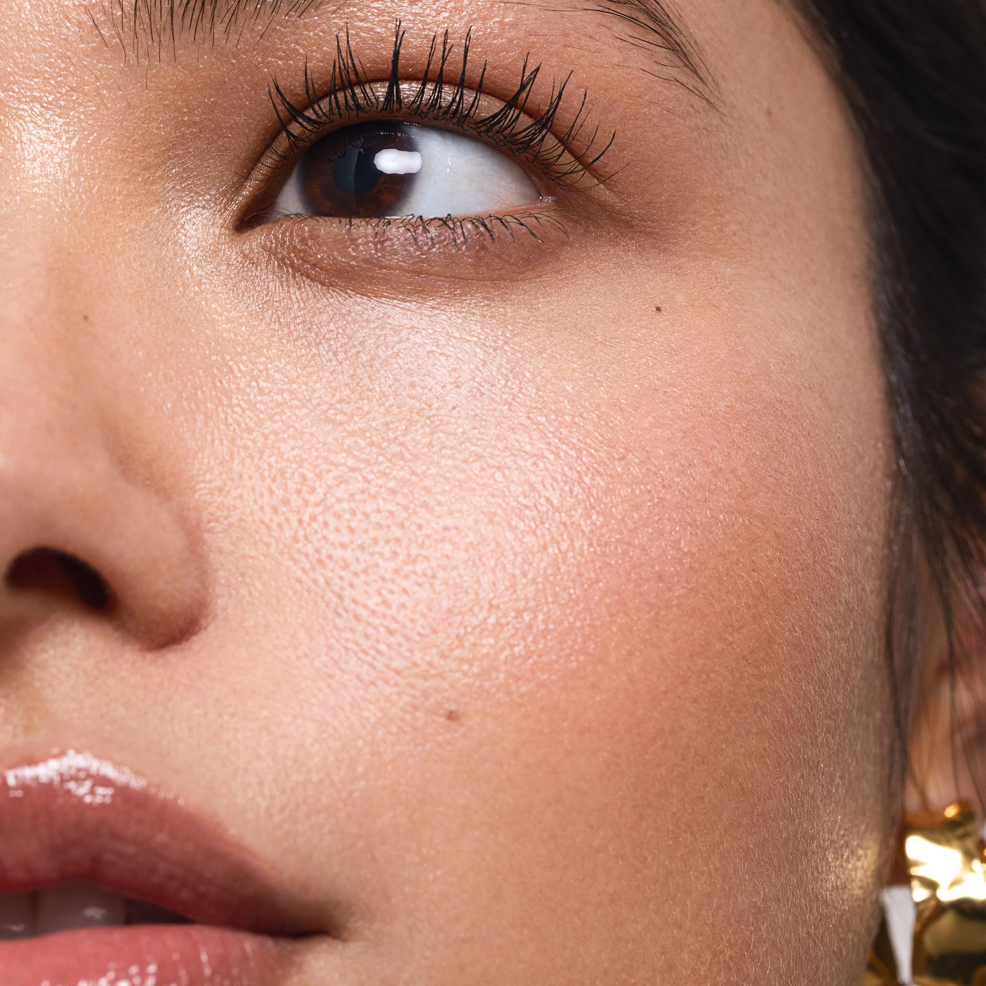 Saie Mascara 101 cruelty-free packaging and clean formula