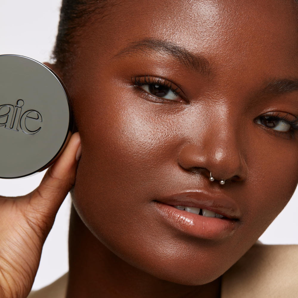 Saie Sun Melt brush-friendly formula easy to blend