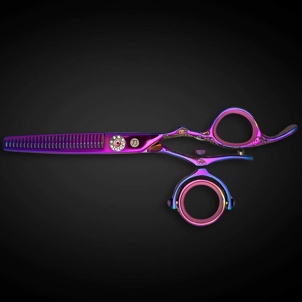 Saki Kohana pink swivel razor for close trims and detailing