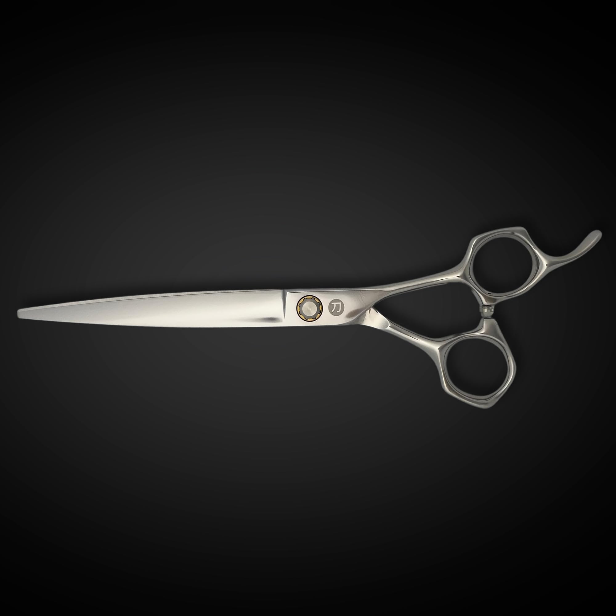 Saki Shears Musashi 7in professional salon use at a busy station