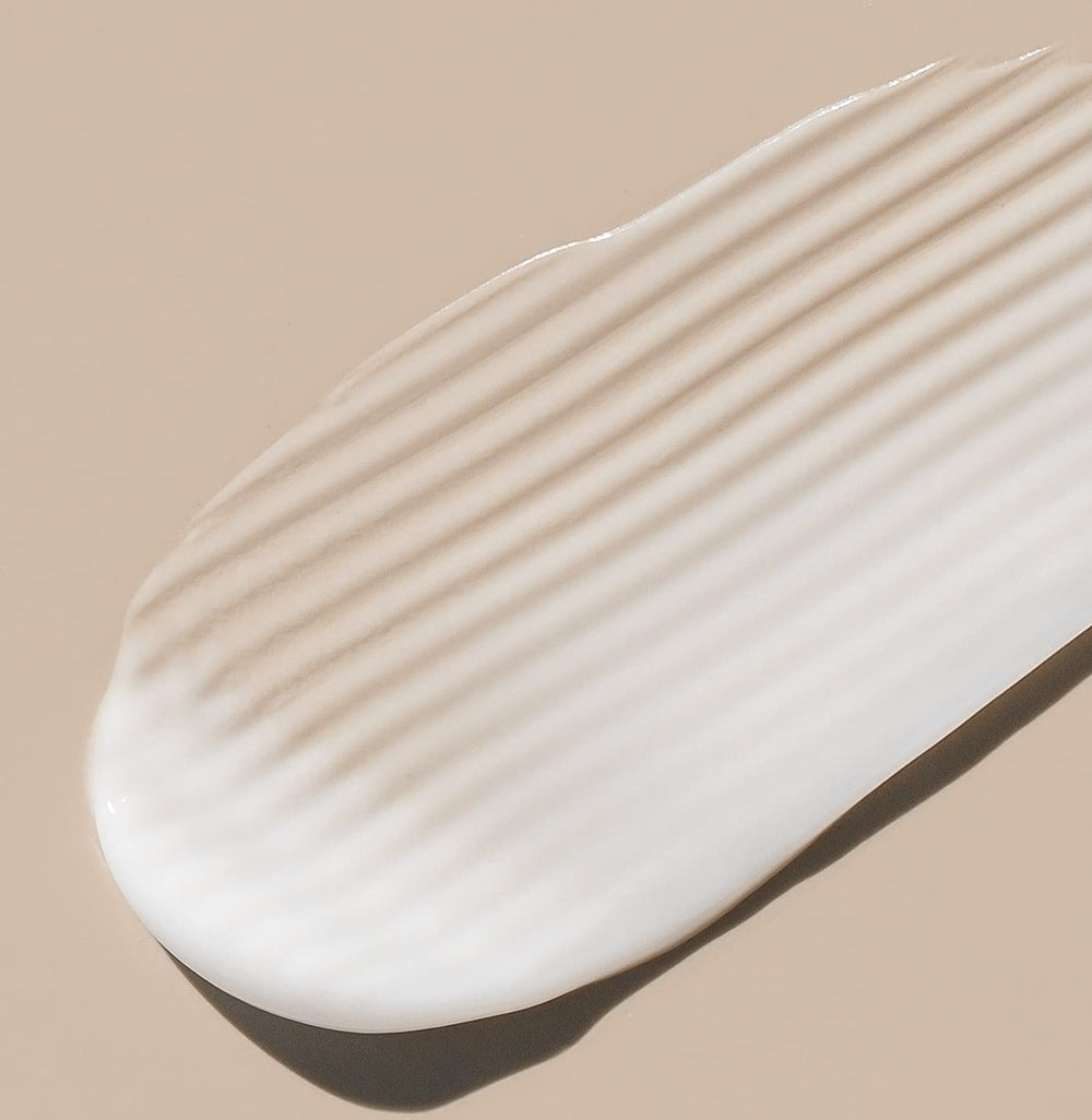 Saltair Moisture Bound shampoo top view for cleansing.