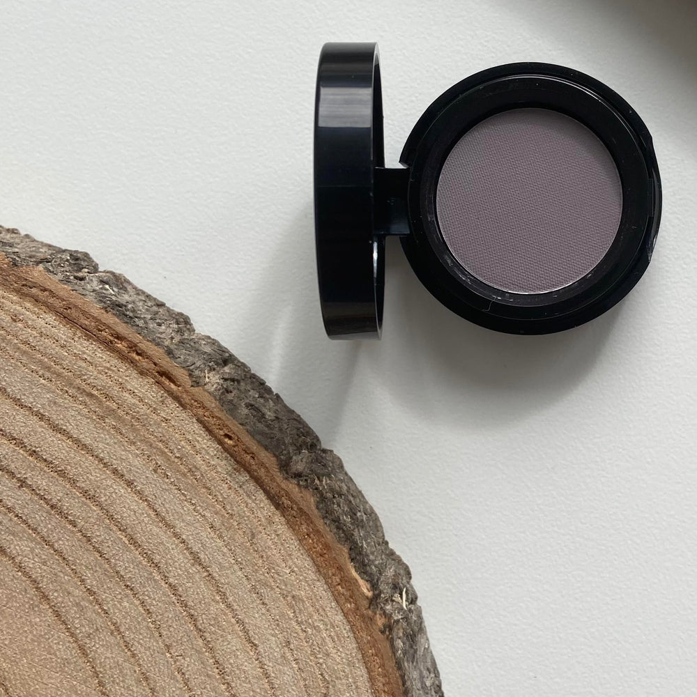 Sandstone Scandinavia Matte Grey Eyeshadow allergy-tested label indicates gentle use for delicate skin.
