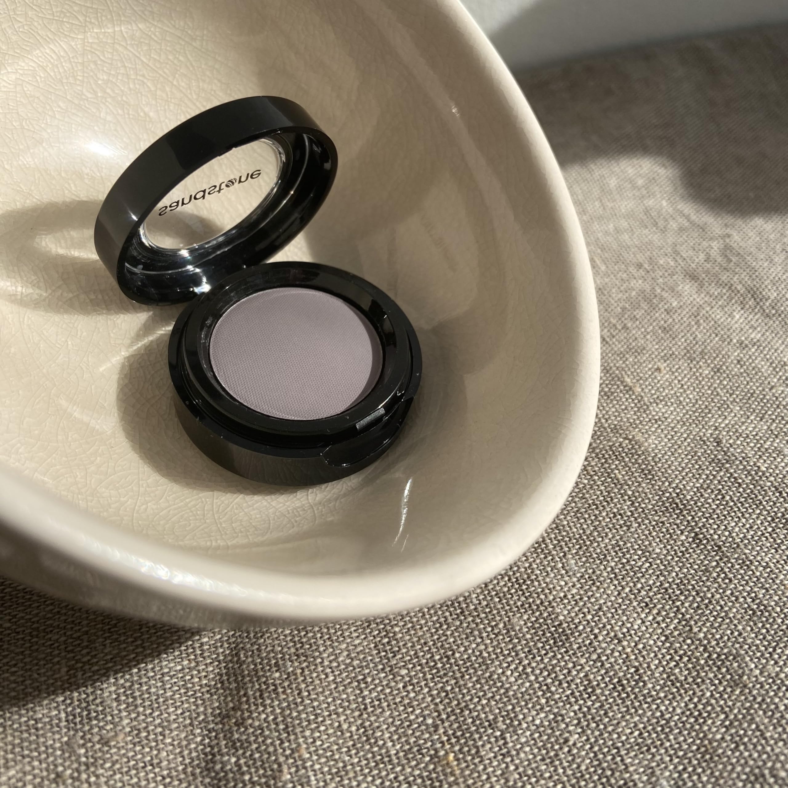 Sandstone Scandinavia Matte Grey Eyeshadow application close-up demonstrates seamless finish.
