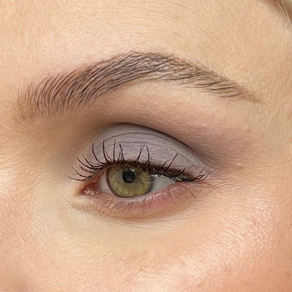 Sandstone Scandinavia Matte Grey Eyeshadow swatches reveal rich matte grey with high pigmentation.