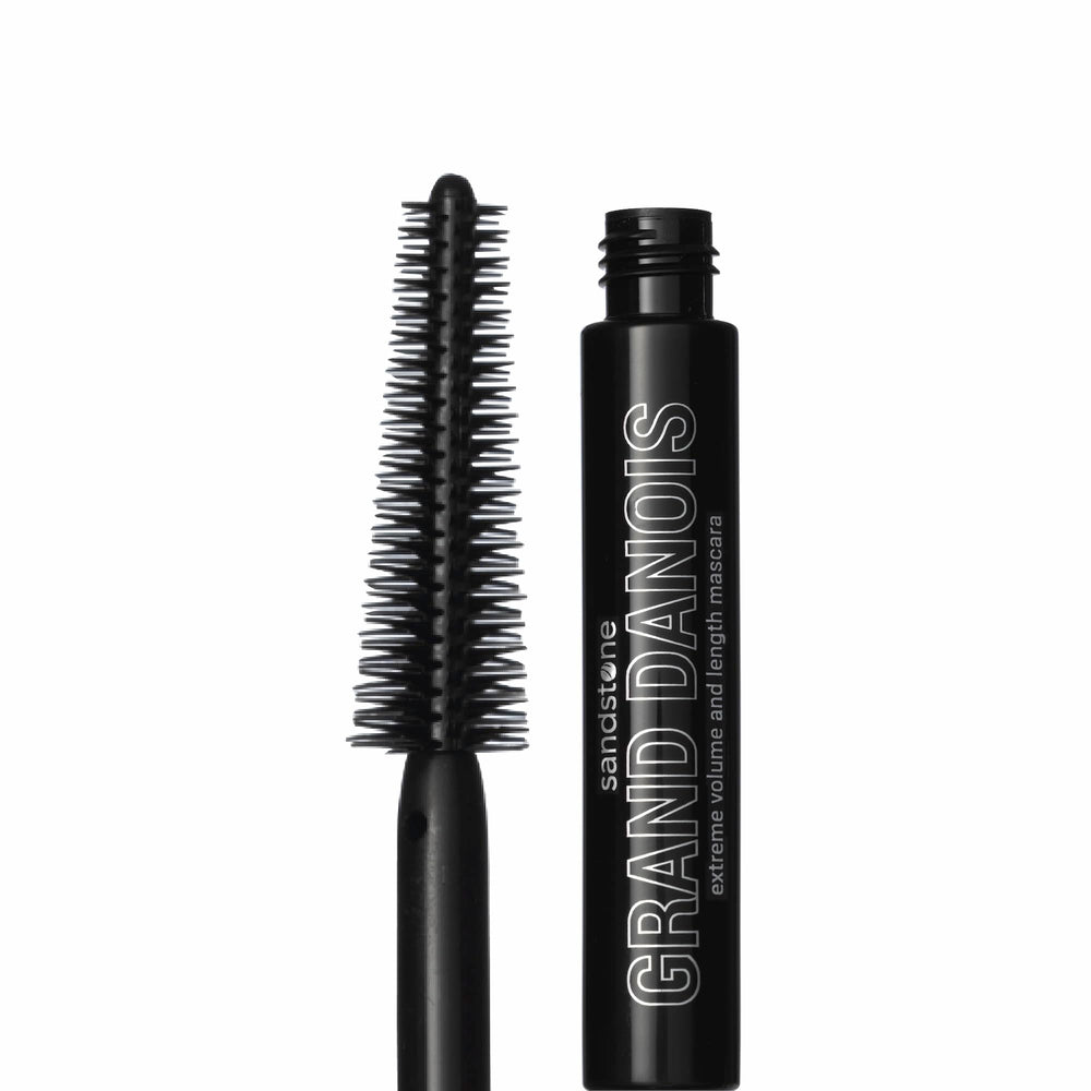 Sandstone Scandinavia hypoallergenic mascara close-up brush for sensitive eyes and smooth application