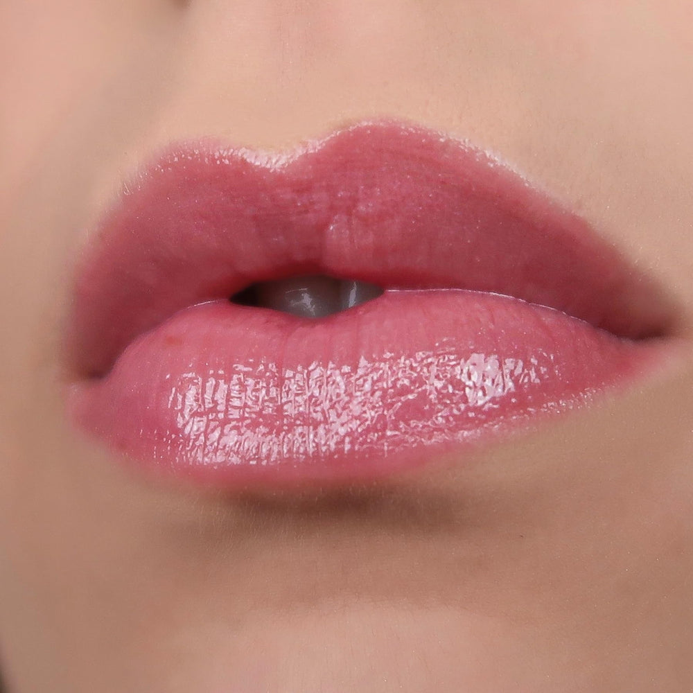 Sandstone Scandinavia Lipglace fragrance free keeps lips comfortable without added scent
