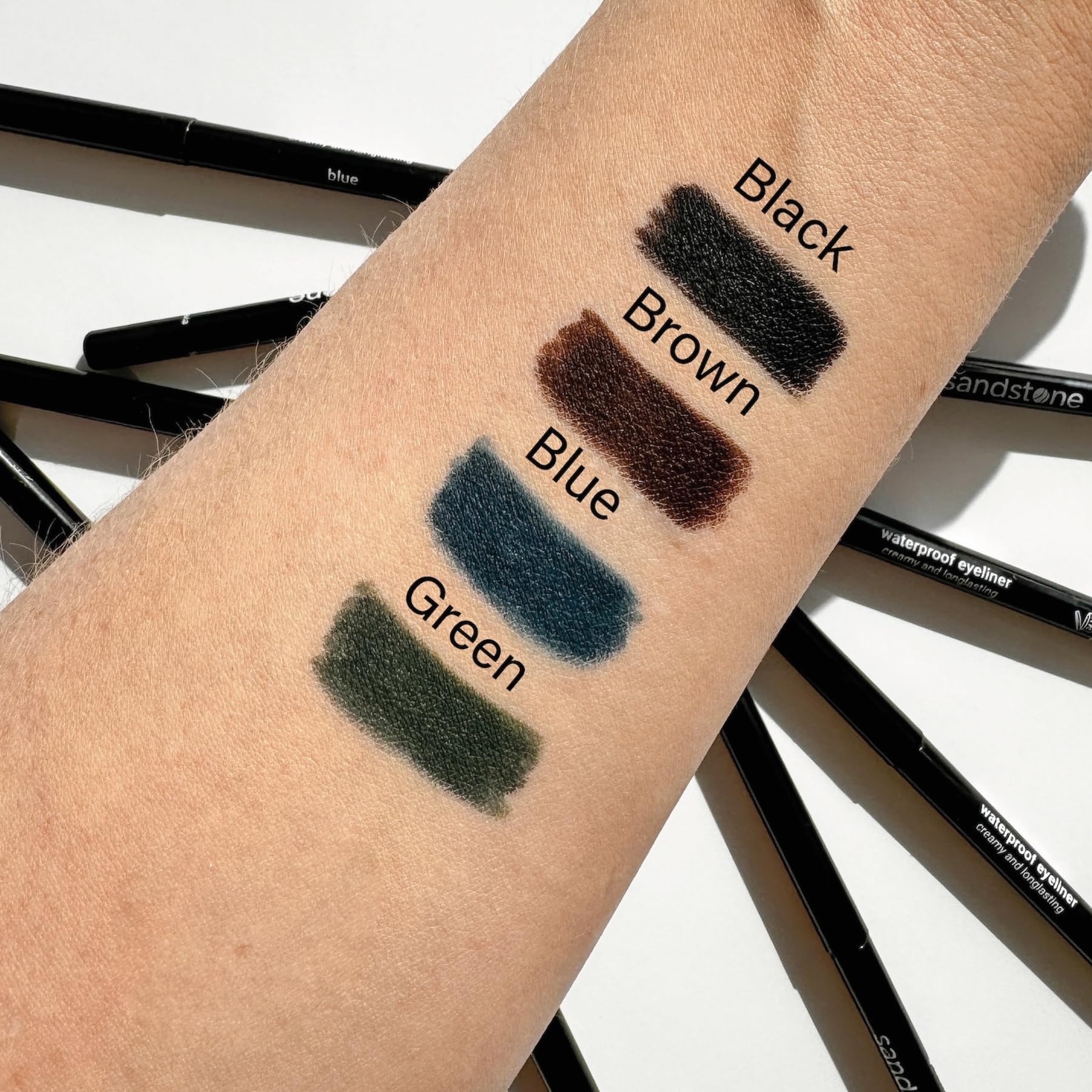 Sandstone Scandinavia vitamin E enriched eyeliner supports gentle care and use.