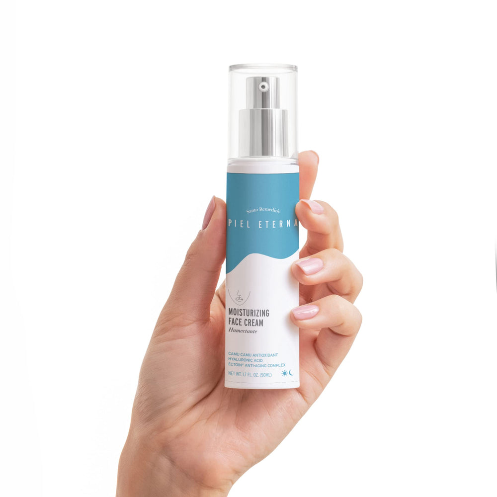 Santo Remedio Hyaluronic Acid ingredient close-up, showcasing intensive hydration.
