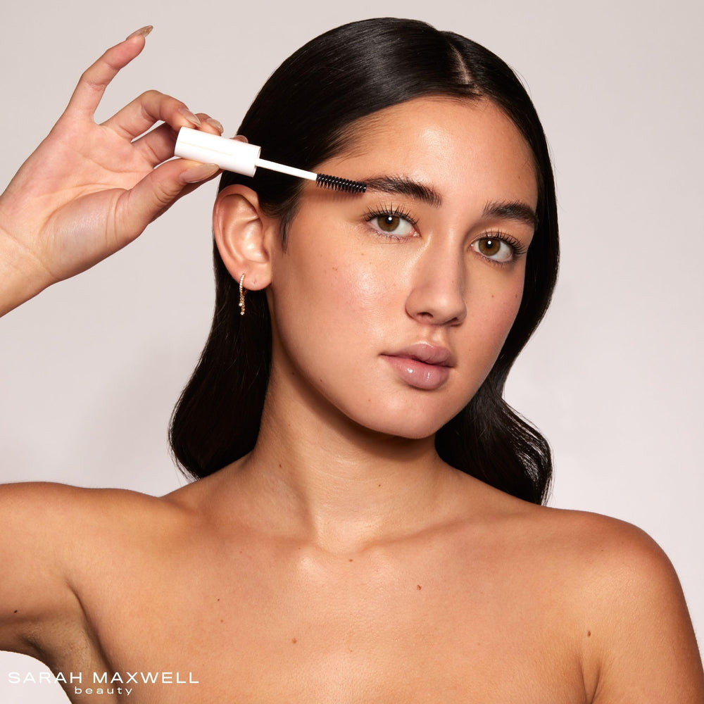 Sarah Maxwell Layer Keratin Conditioning Treatment application on lashes highlights conditioning glow.