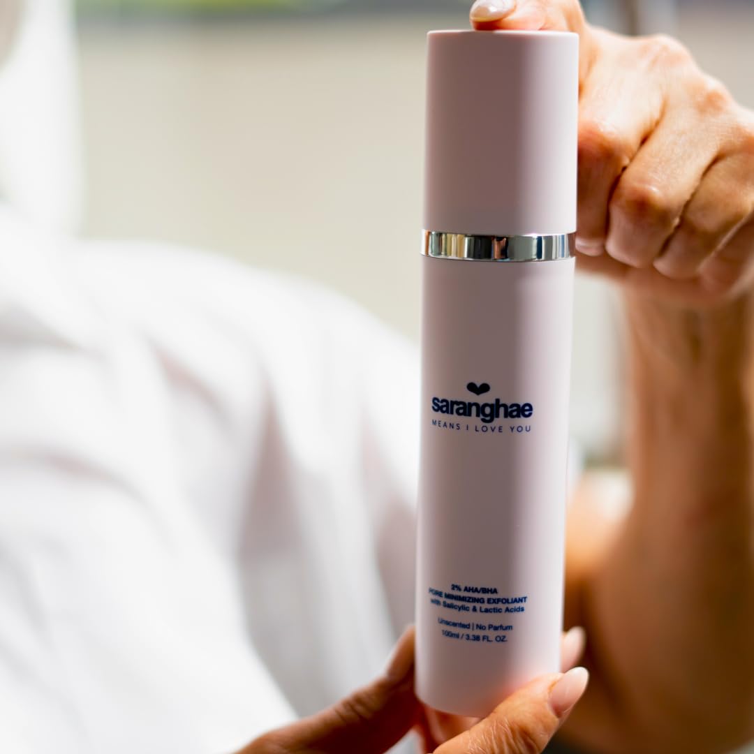 Application of Saranghae Love Exfoliant showing quick absorption on skin