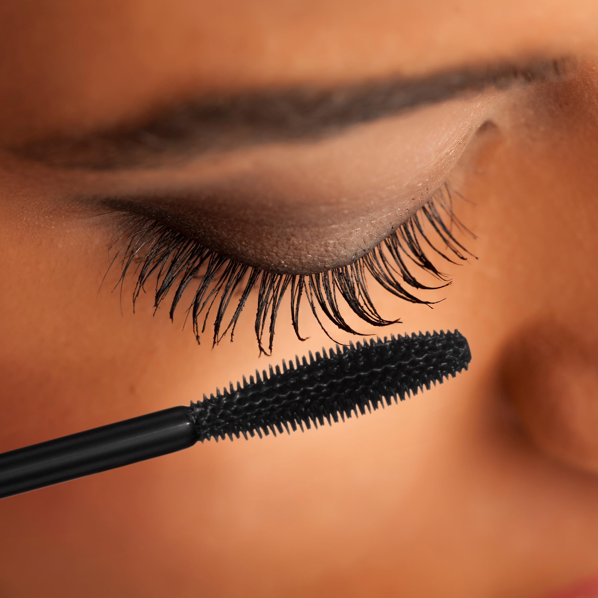 Luxe packaging of Dolly-Eyes Mascara, gift-ready and chic