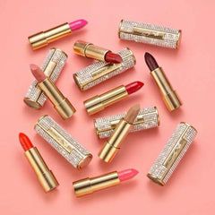 SCENT BEAUTY Heaven's Kiss Jolene Red fragrance notes evoke a luxurious mood.