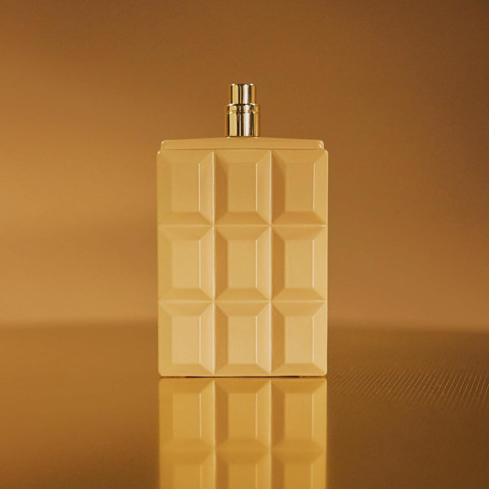 SCENT BEAUTY Sabrina Carpenter packaging highlights a chic design for vanity display.