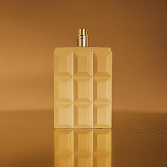 SCENT BEAUTY Sabrina Carpenter packaging highlights a chic design for vanity display.
