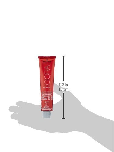 Close-up of glossy hair after using IGORA Royal 9-7
