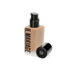 Scinex IL Makiage Flawless Base bottle for natural matte finish and smooth, even coverage.