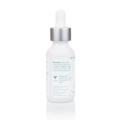 Sea-El serum drops applied to the face for smooth, nourished skin.