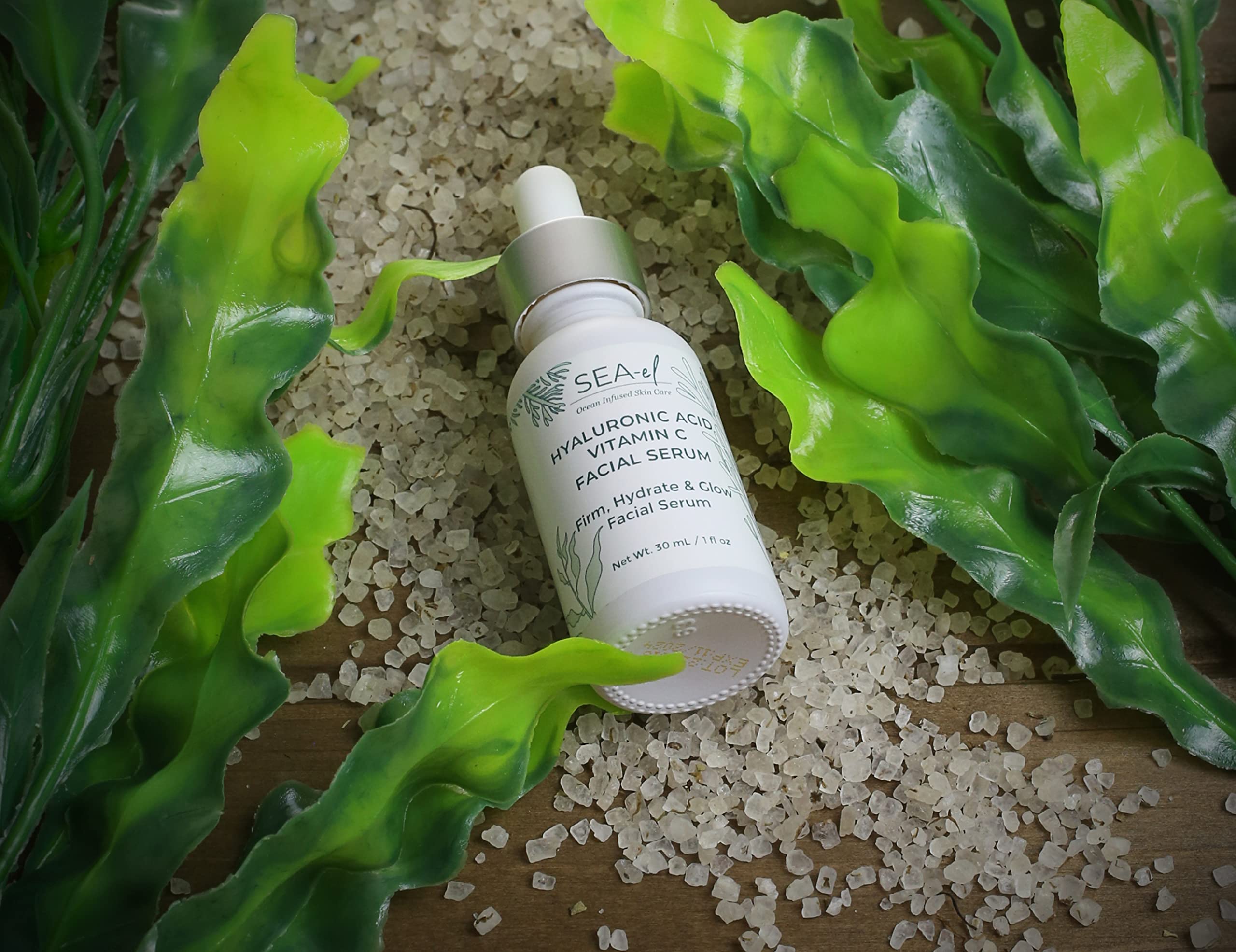 Sea-El serum drops lightweight non greasy formula absorbs quickly on all skin types.